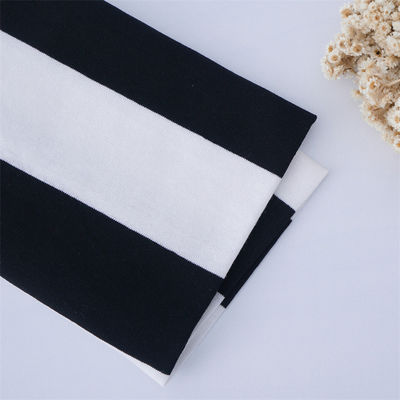 Tissu tricoté à rayures doux, confortable et absorbant la sueur