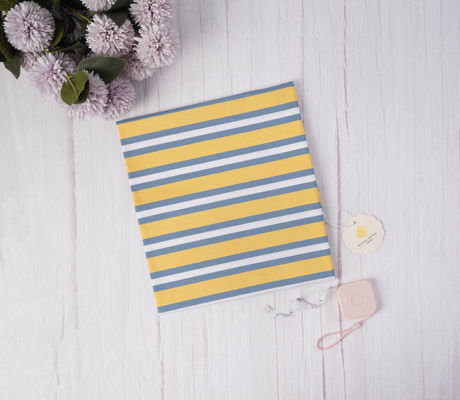 Un bon prix. Tissu tricoté à rayures lisse, résistant à l'humidité et respirant en ligne