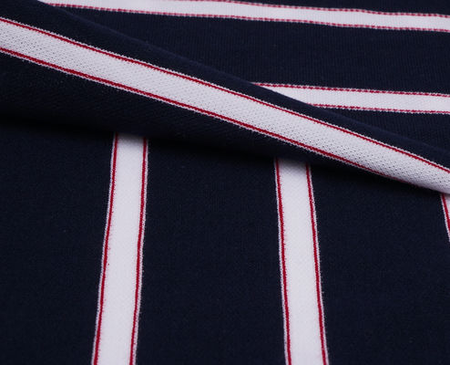 Un bon prix. Tissu en maille rayée respirant, confortable, net et résistant à l'usure pour polo en ligne