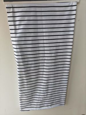 Un bon prix. Tissu à rayures respirant et confortable, difficile à décolorer, pour T-shirt en ligne