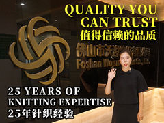 Présentation d'un tissu en maille rayée sain, confortable et lisse pour t-shirt pour vous